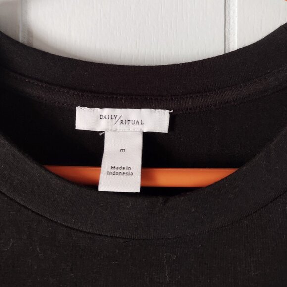 Black Daily Ritual Long Sleeve Tunic - Picture 7 of 8